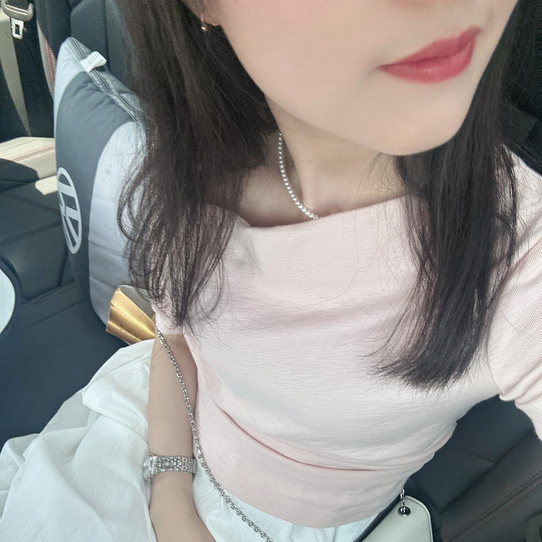 北川卖珠宝的小杨