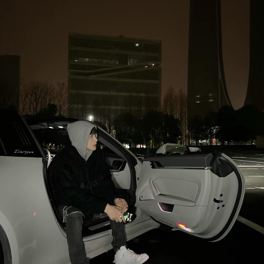 吕布Studio（买手店）