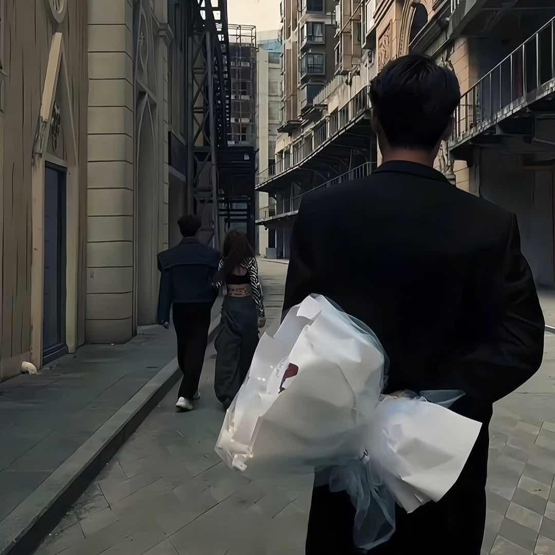 介个男银～小帅