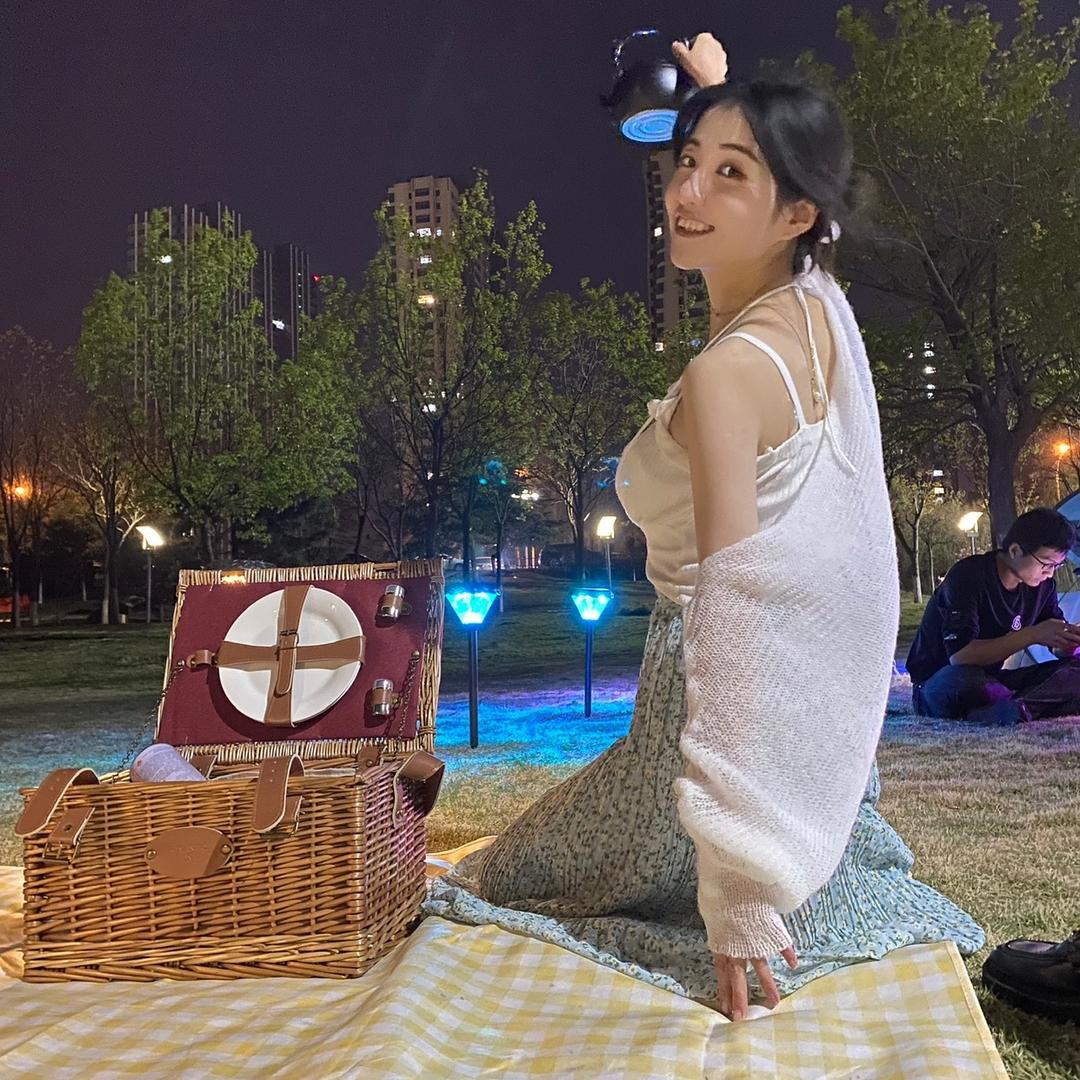 小瓶子