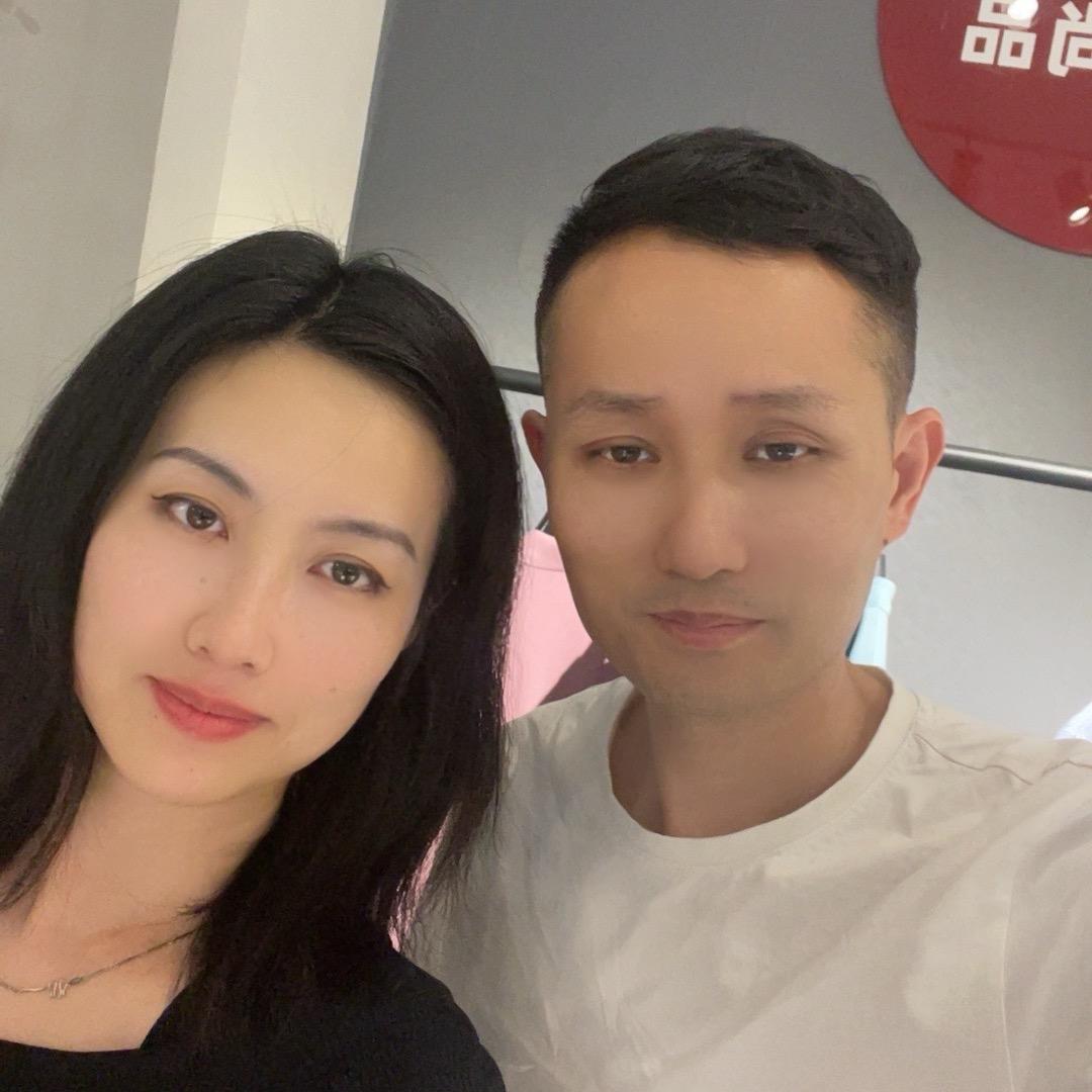 纳古尚品男装店