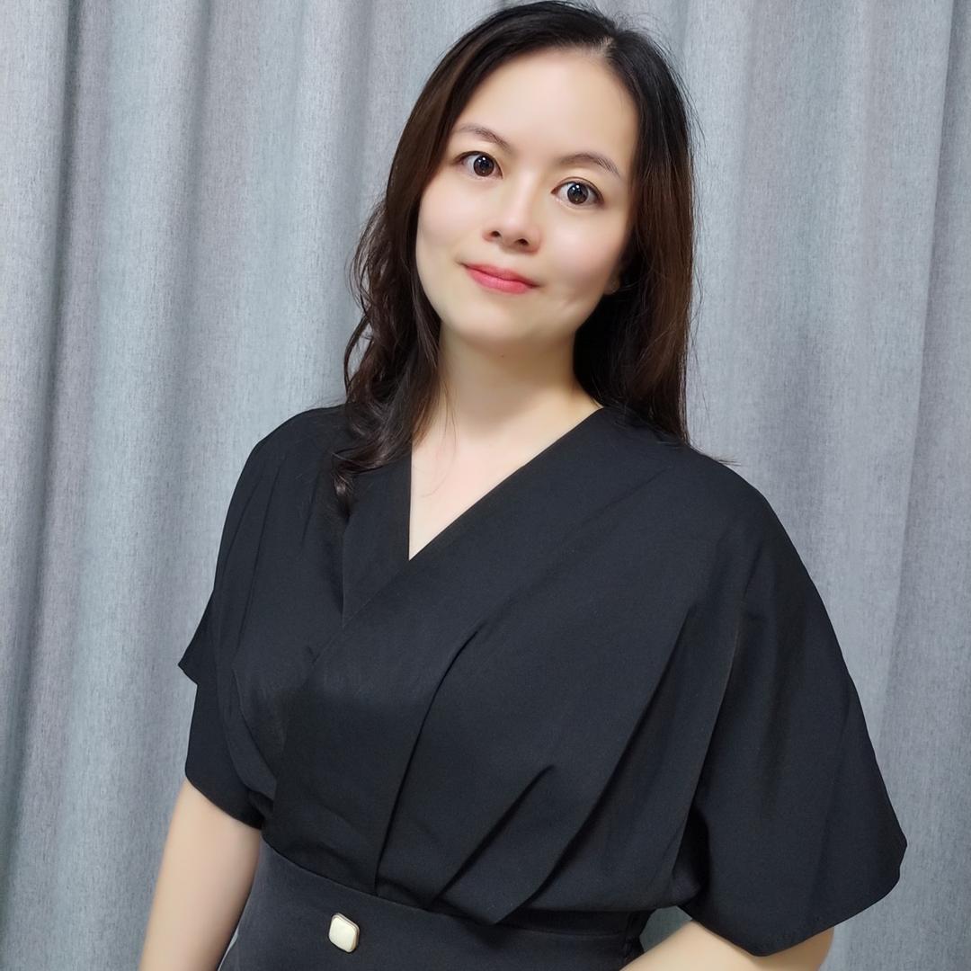 梅子吖