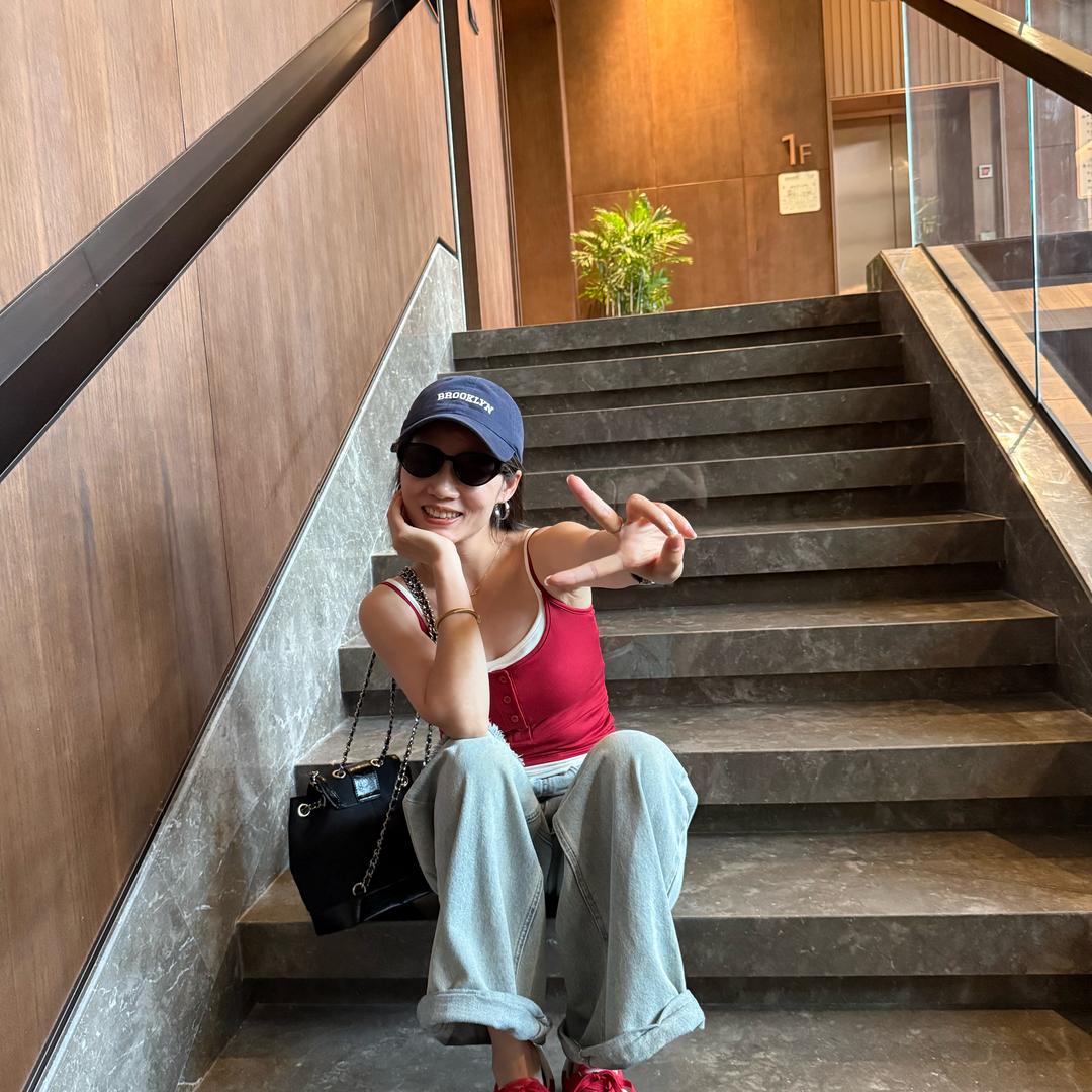吉州区大牌小物服装店