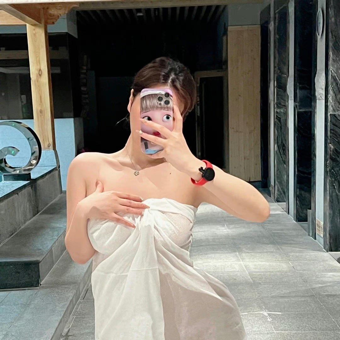 kiss丶靓妹