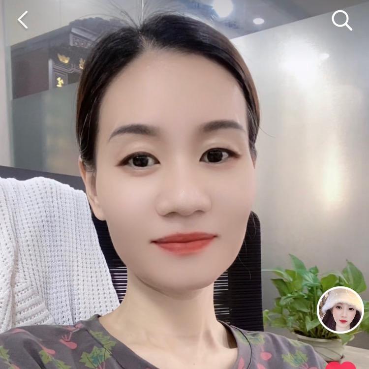 华振模塑加工！刘小姐