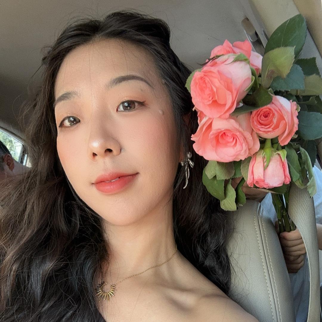 小哼阿姨