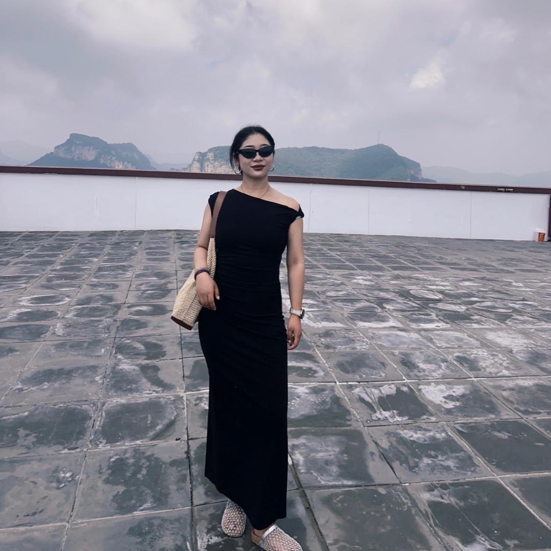 不吃香菜葱的小王