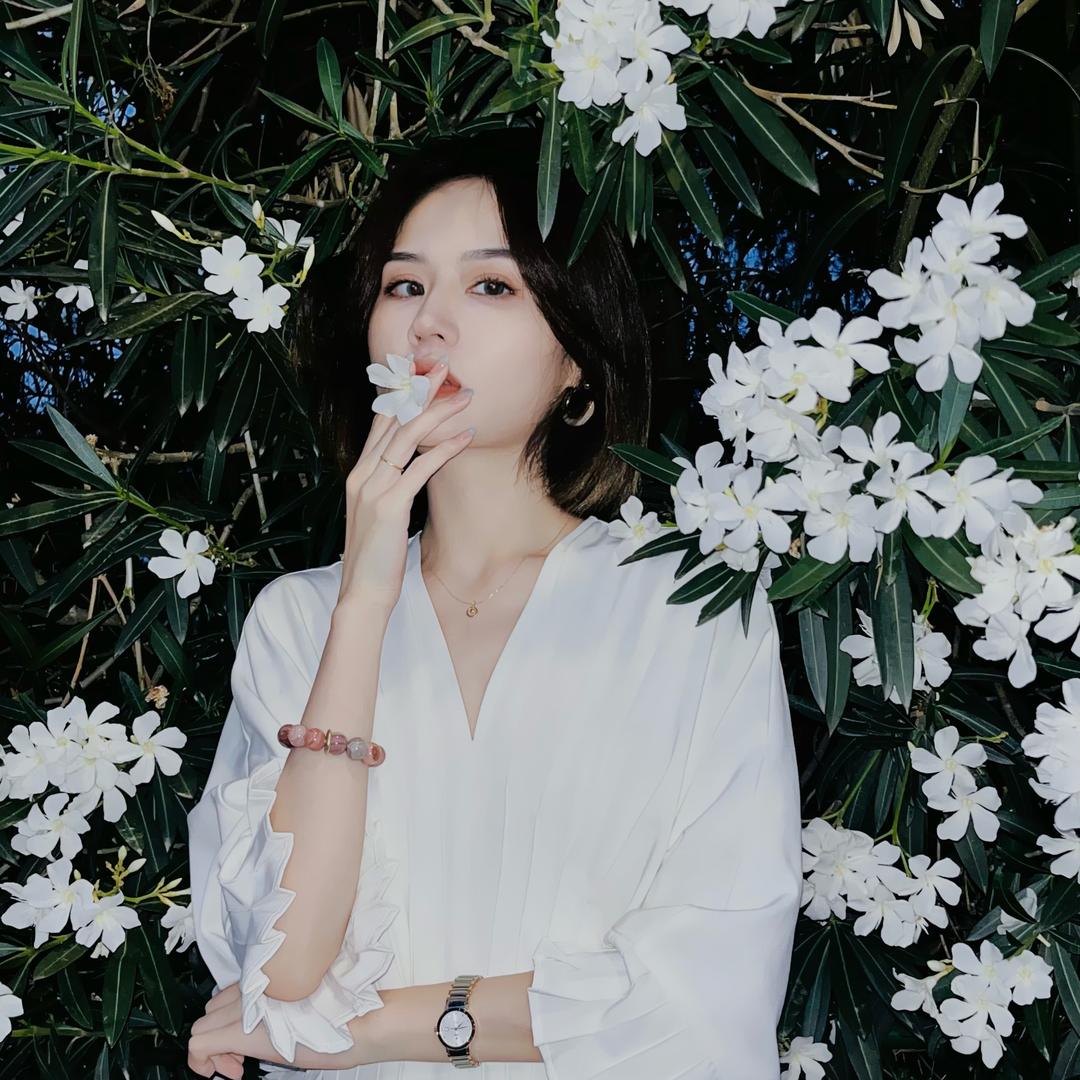 大脸会发光呦✨