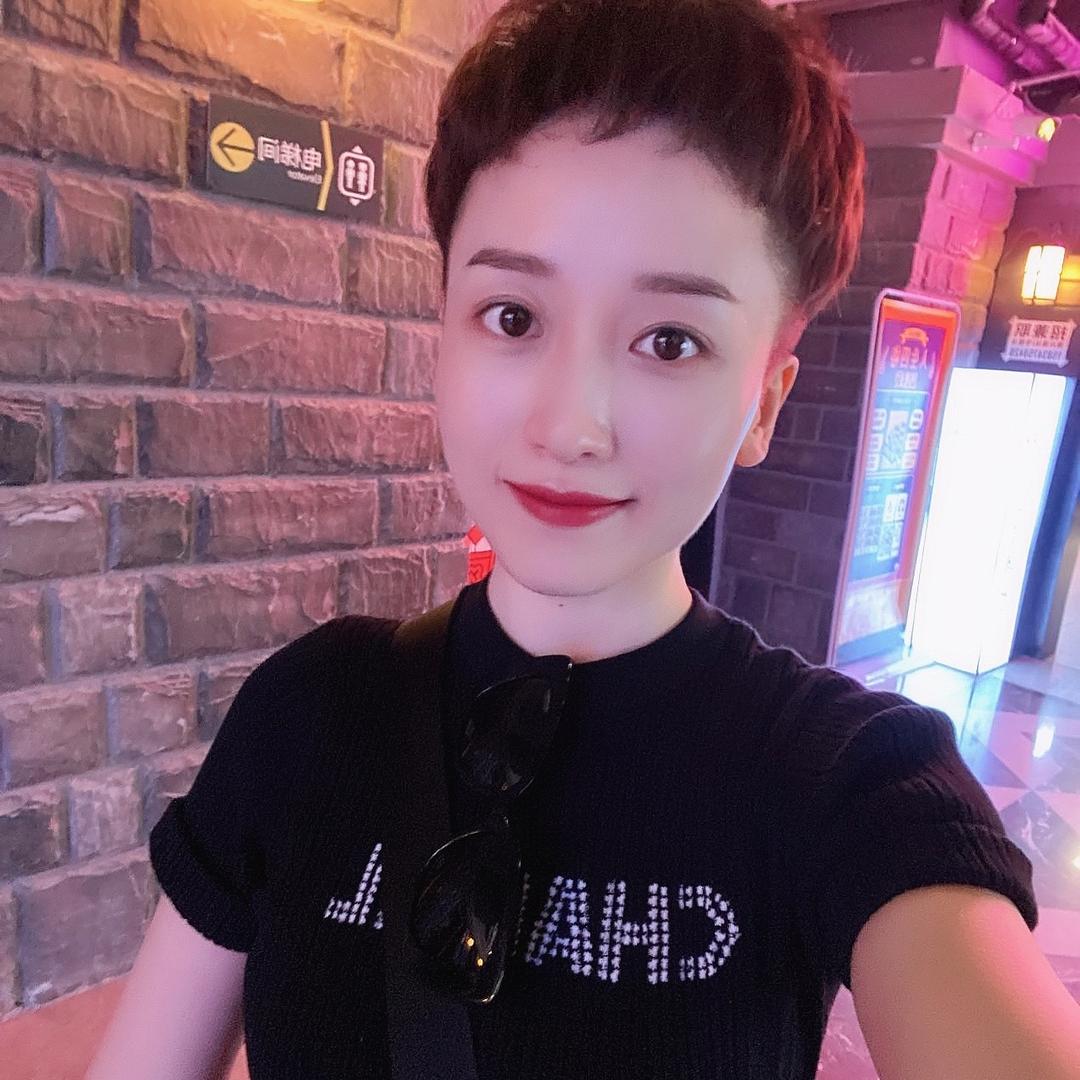 乐翼纯英语