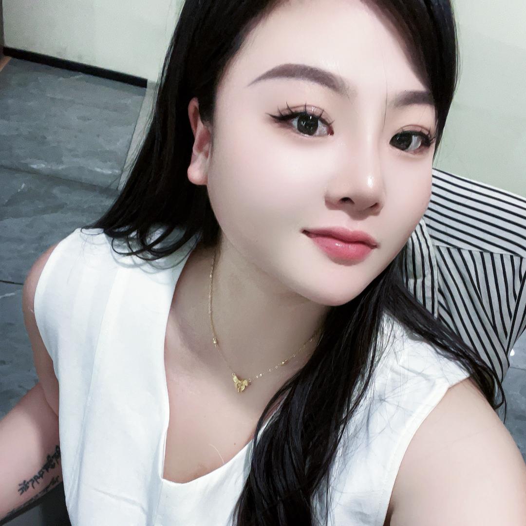 小时候可瘦了