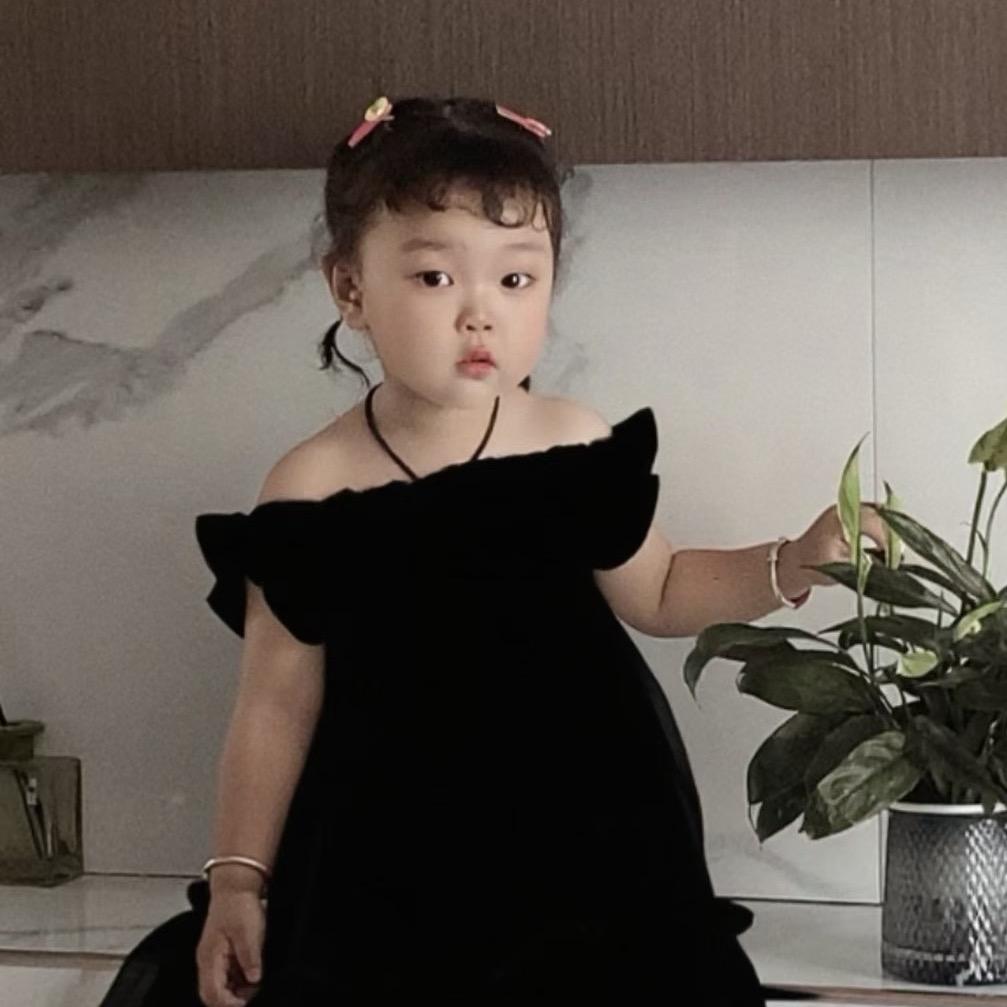 包子麻麻👟👠🩴👙