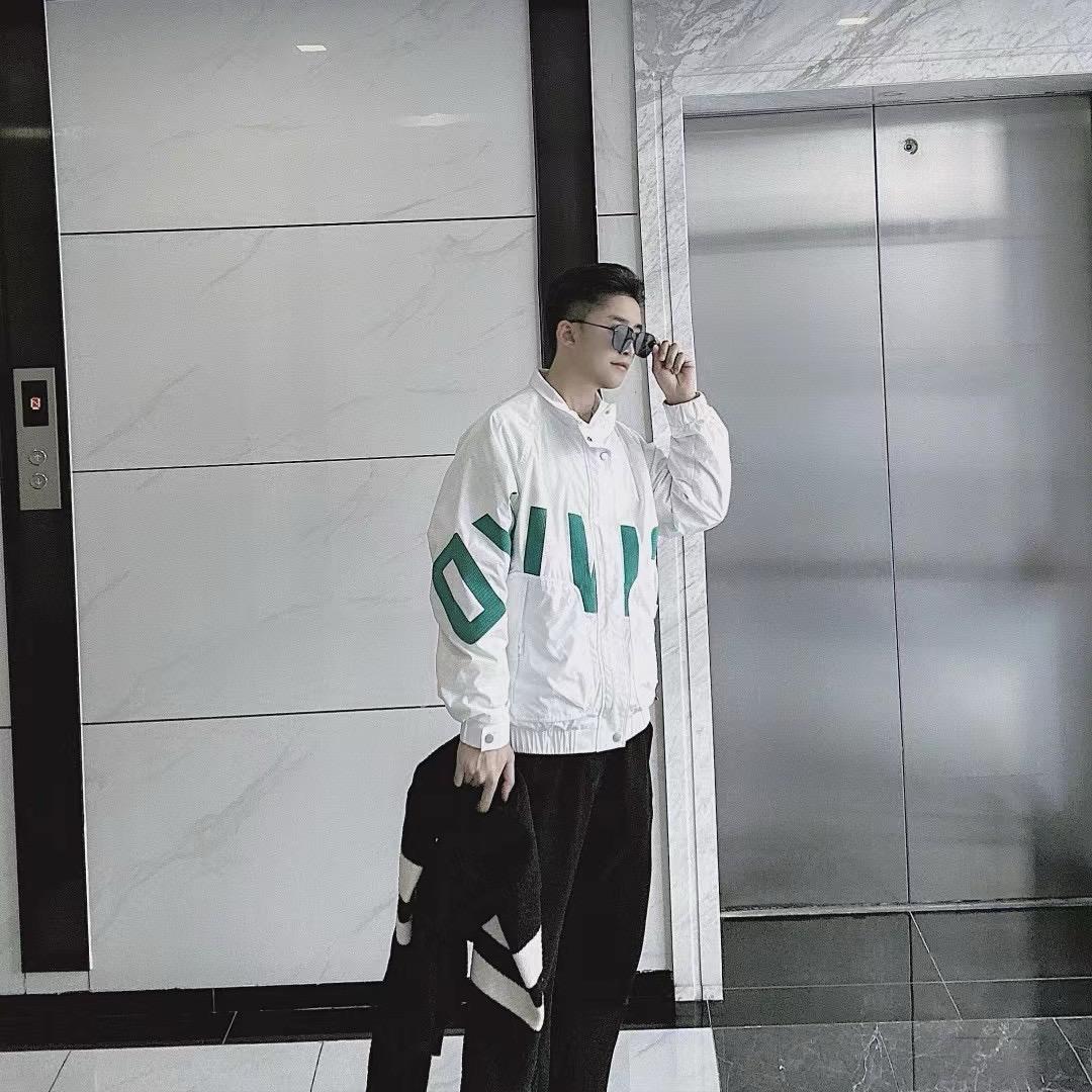 左右