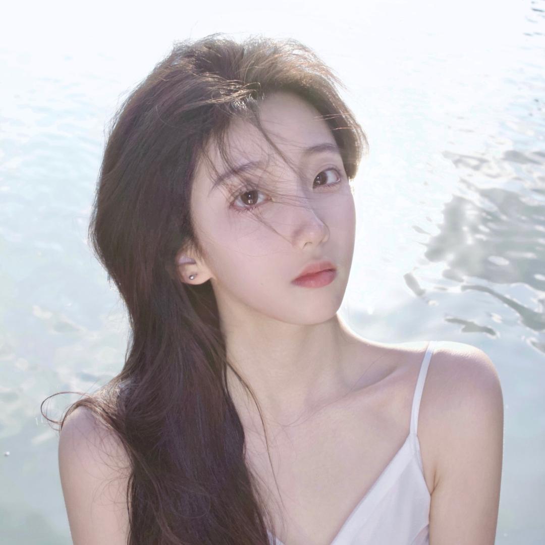 松子今天穿什么