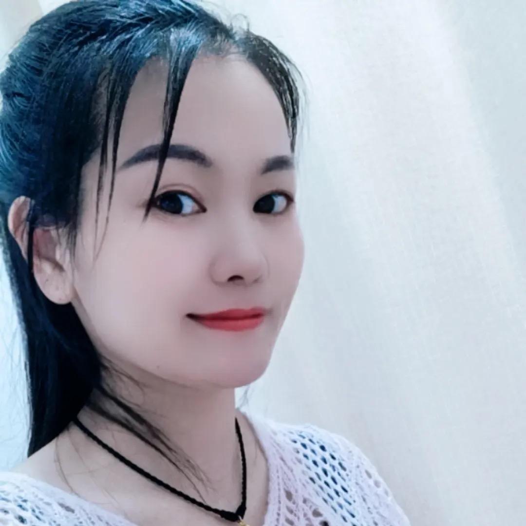 知知（民生服装街小资女人）