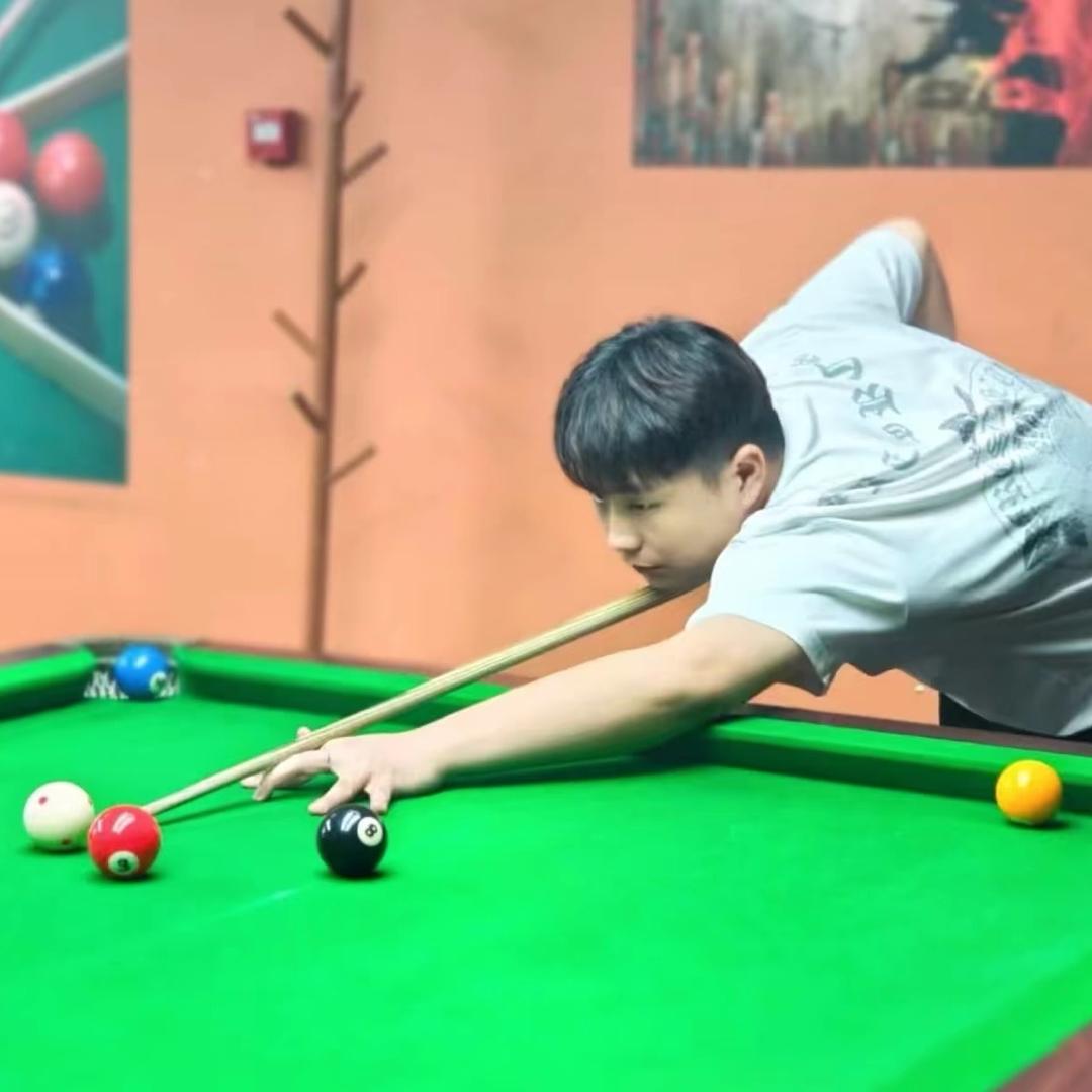小吕🎱