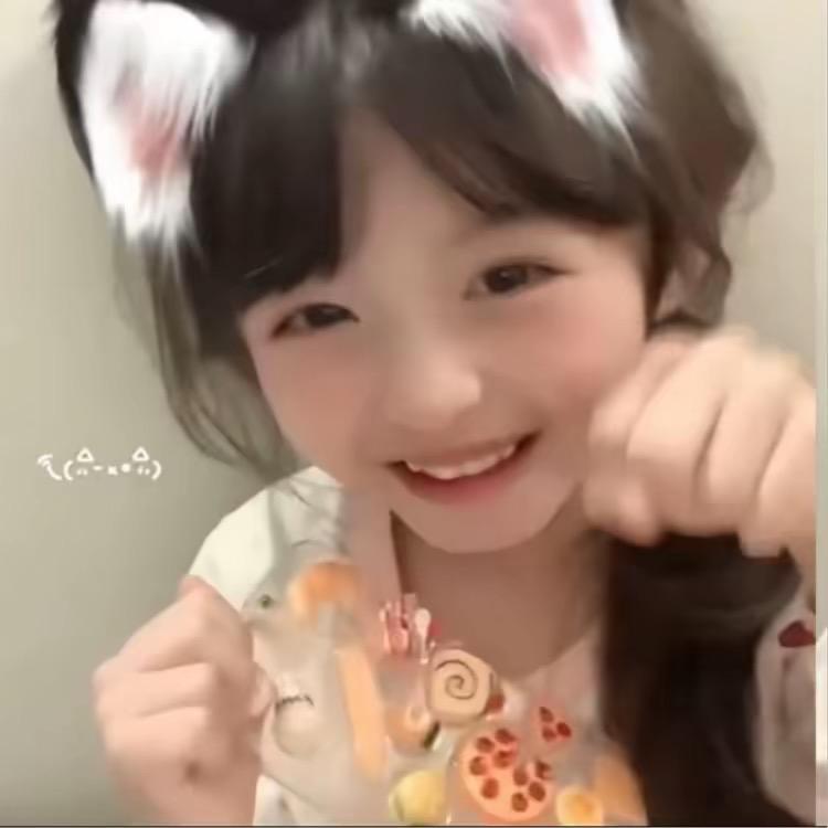 小妮.