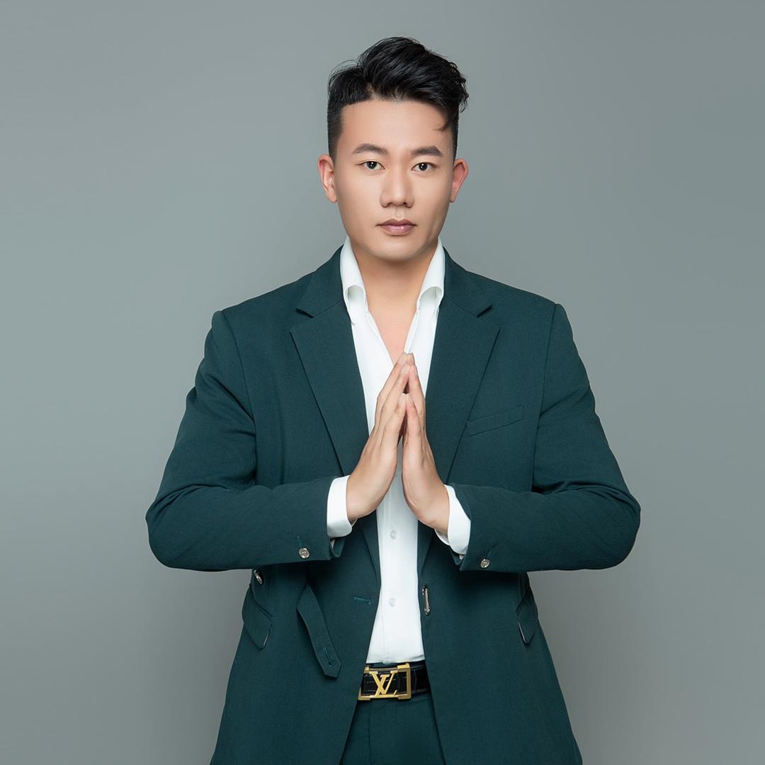 美业鬼才