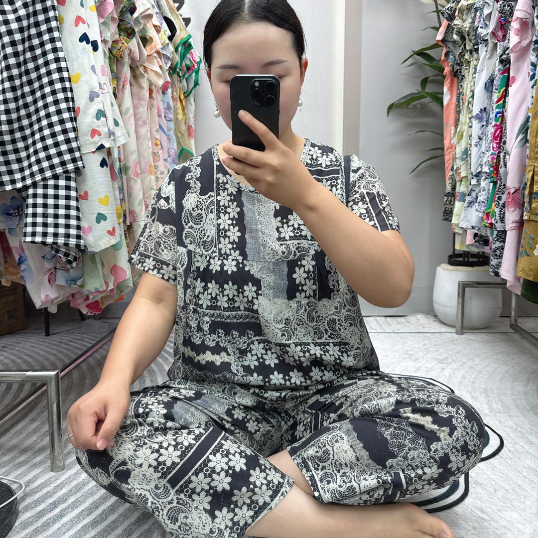 铭悦博服饰