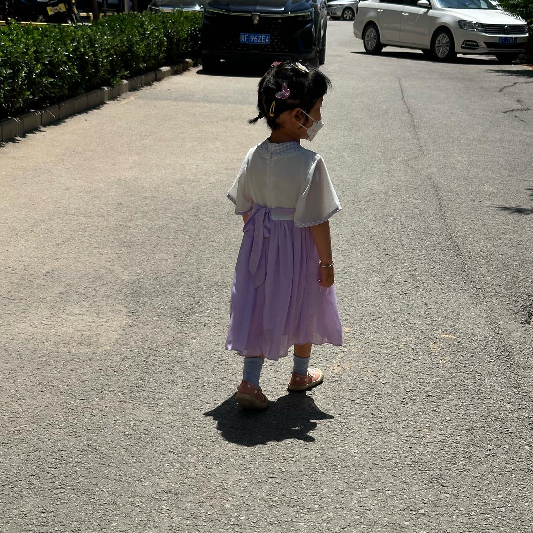 大智若愚，巳巳如意