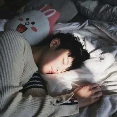 爱钓鱼的小伙