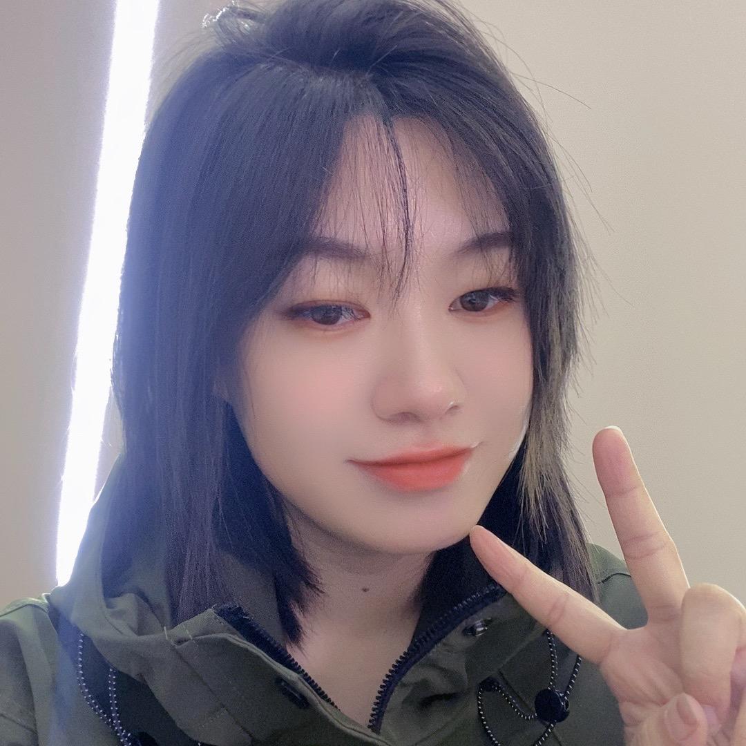 戏精小鹿姐