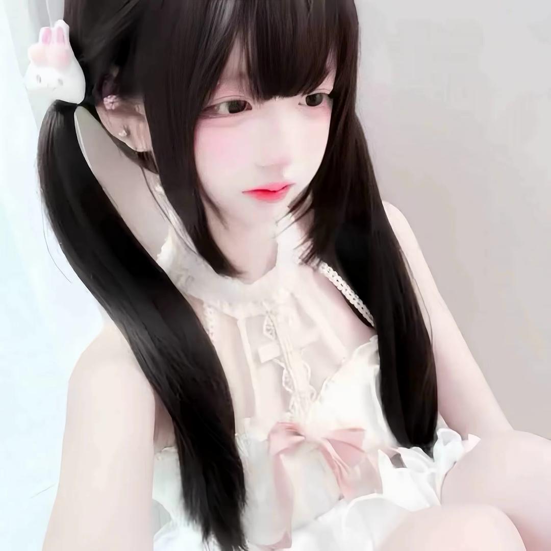 靓女喝断片