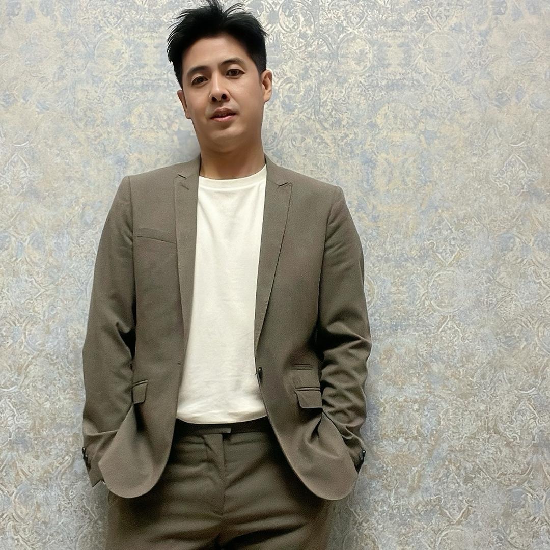 金百合·造型  窦长坤