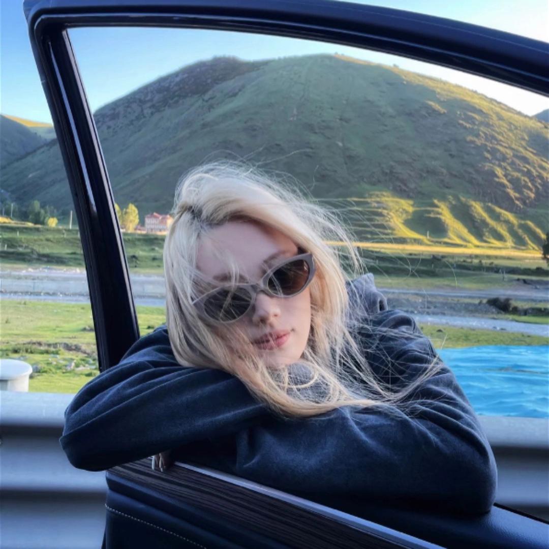 ㅤ︉ㅤㅤ