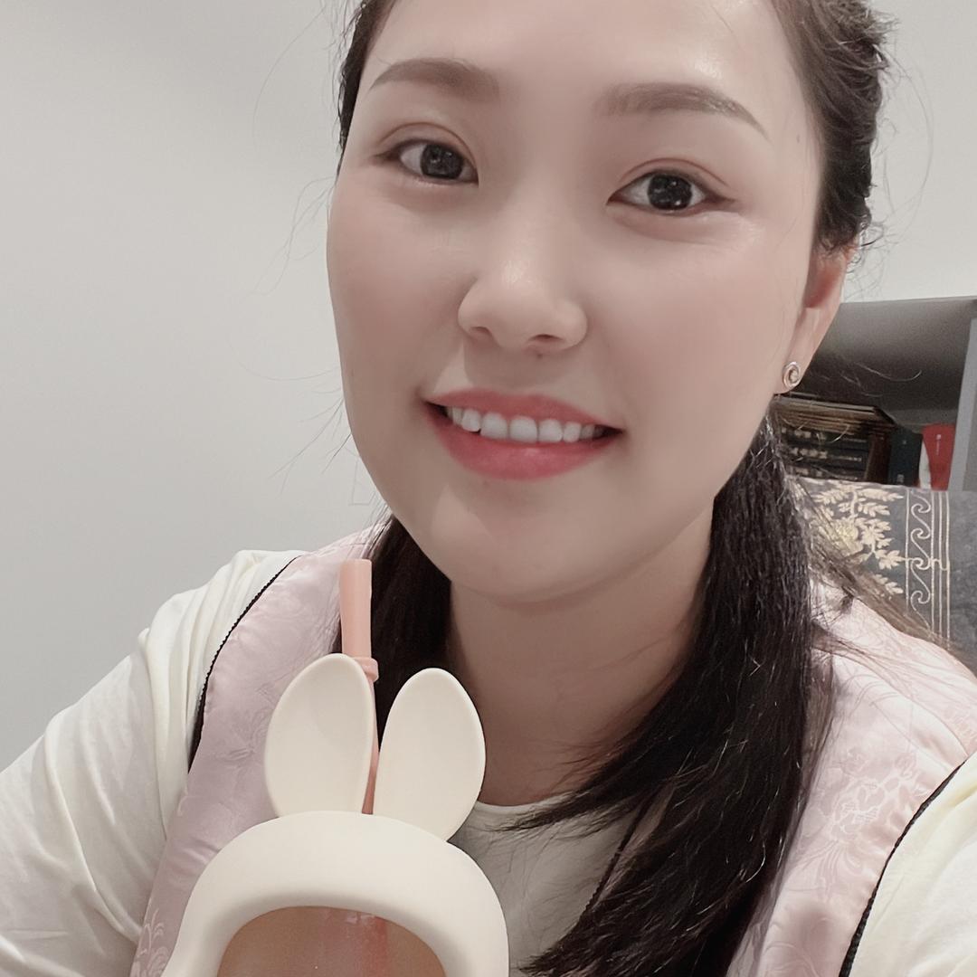 问界M9余总