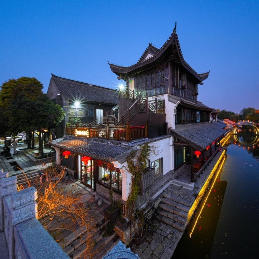 碧水蓝天