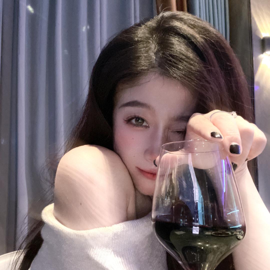 咬人的狮子🦁️