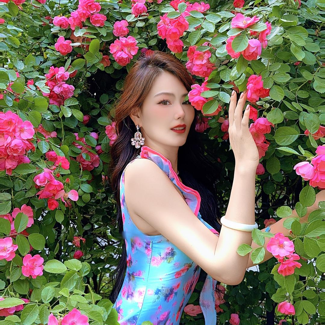 飞天小女JǐNG