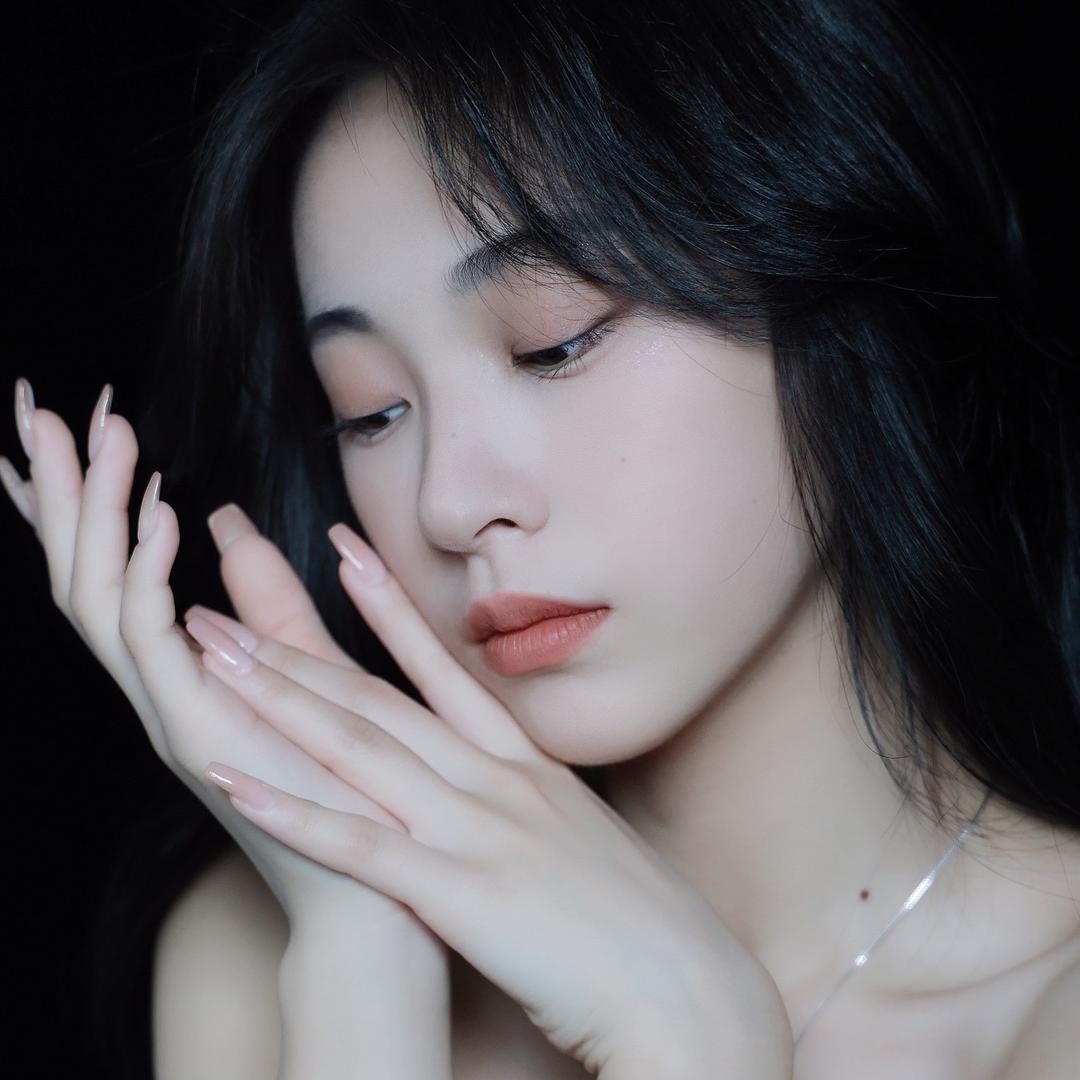 小鱼包爱臭美