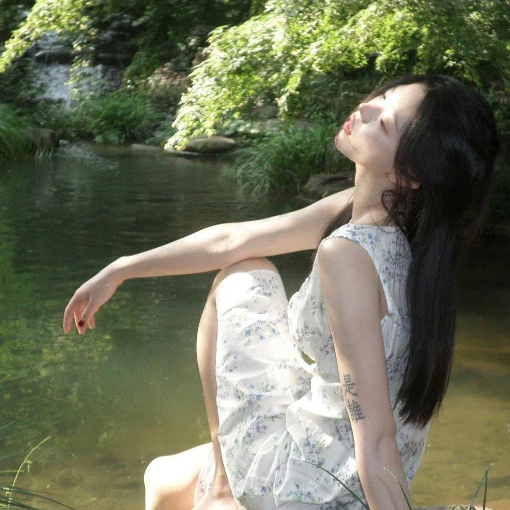 白白。