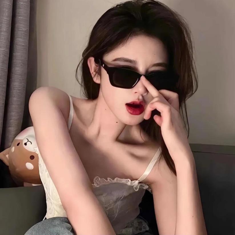 菲尝YOUNG