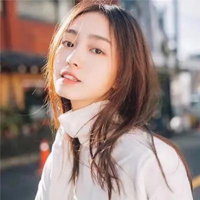 小依