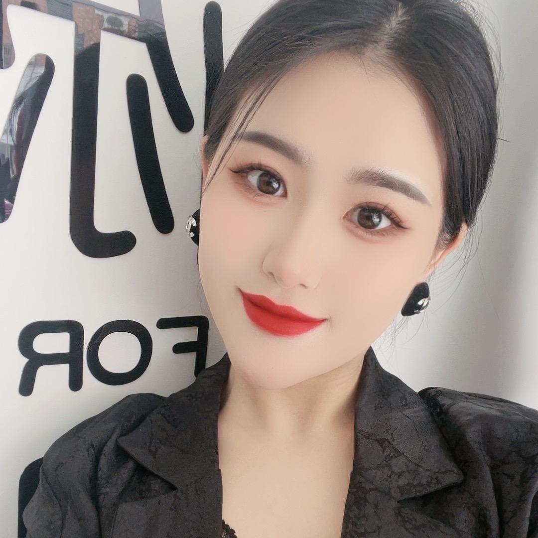 小个子婷婷