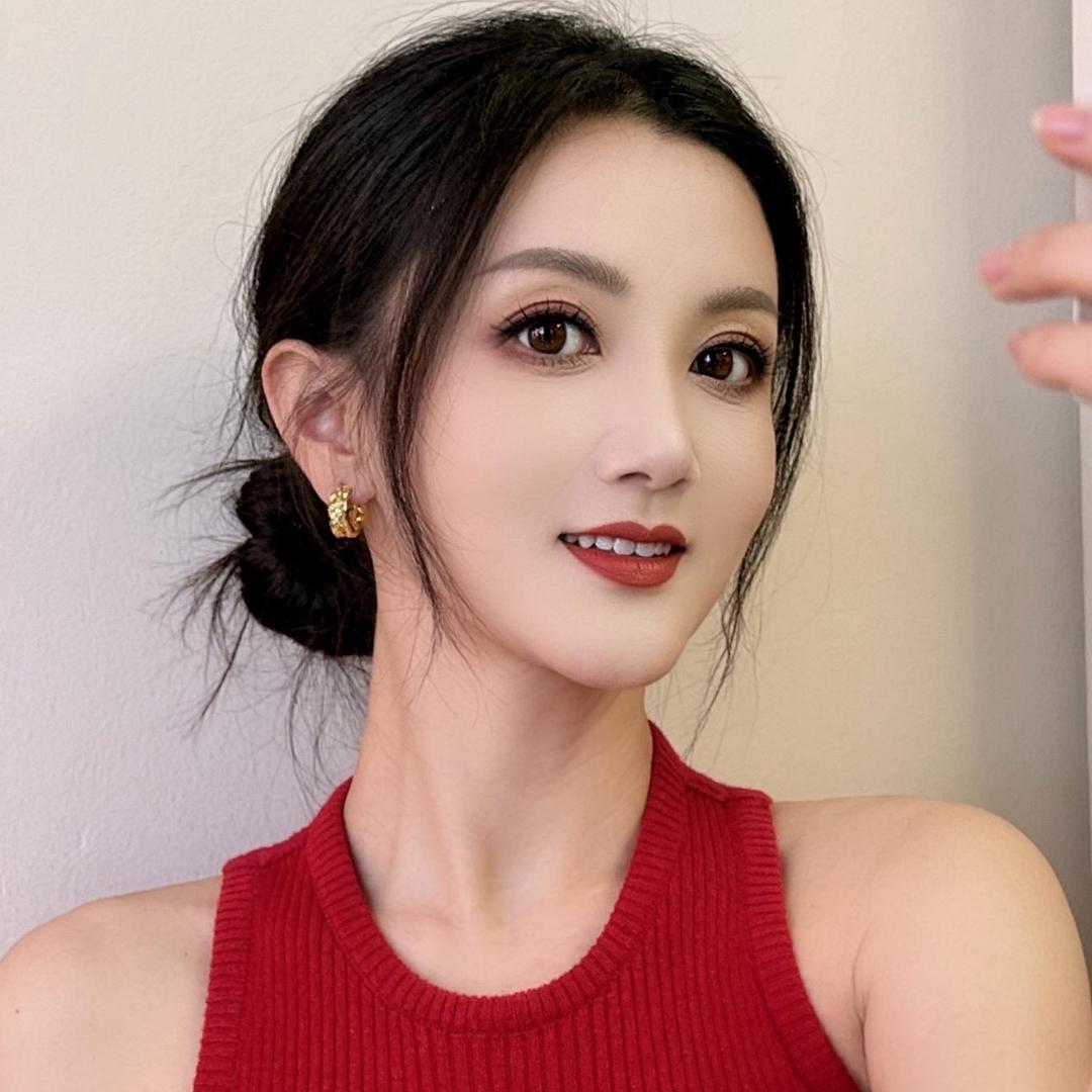 爱嘉尼高端定制