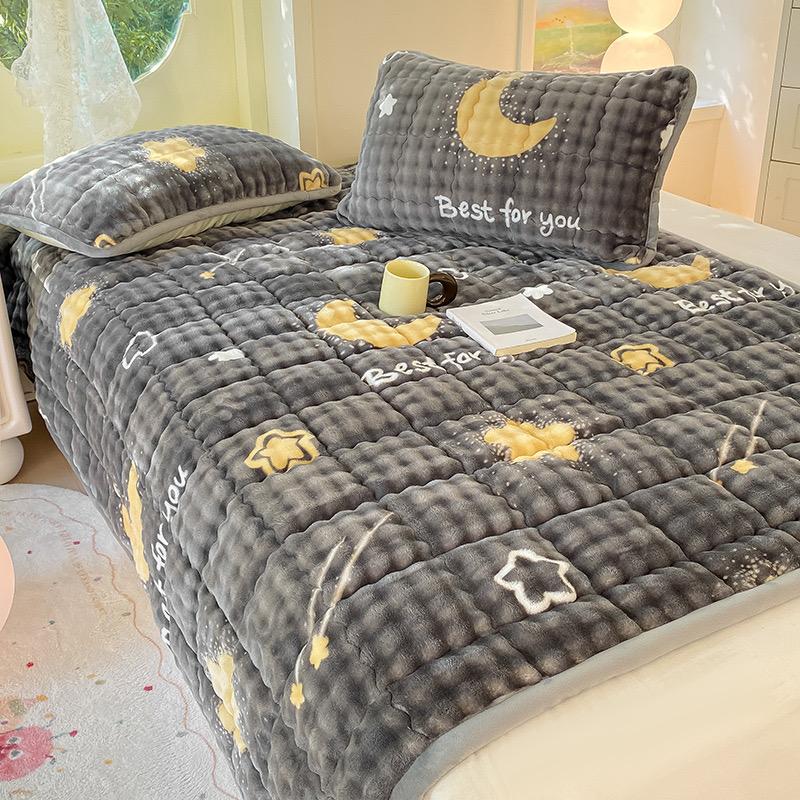 牛奶绒床褥垫工厂店