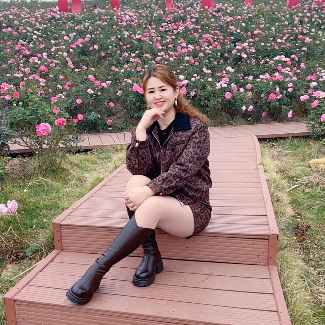 怡宝🥰爱笑呀
