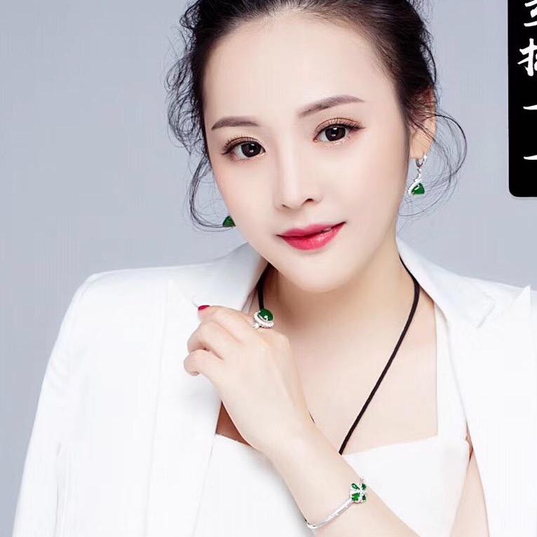 一一翡翠