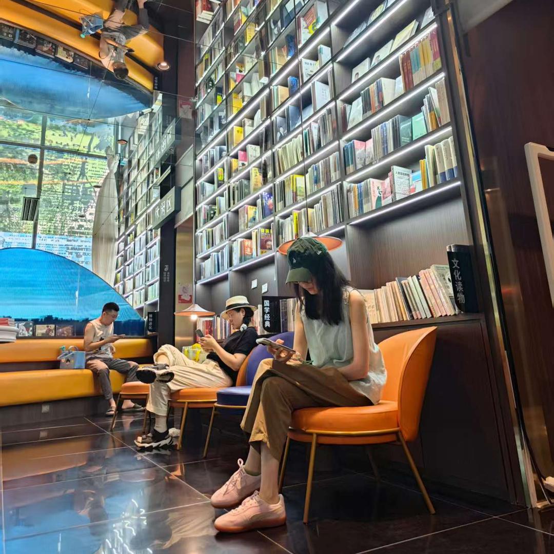 进击的偏瘫美少女战士🦋