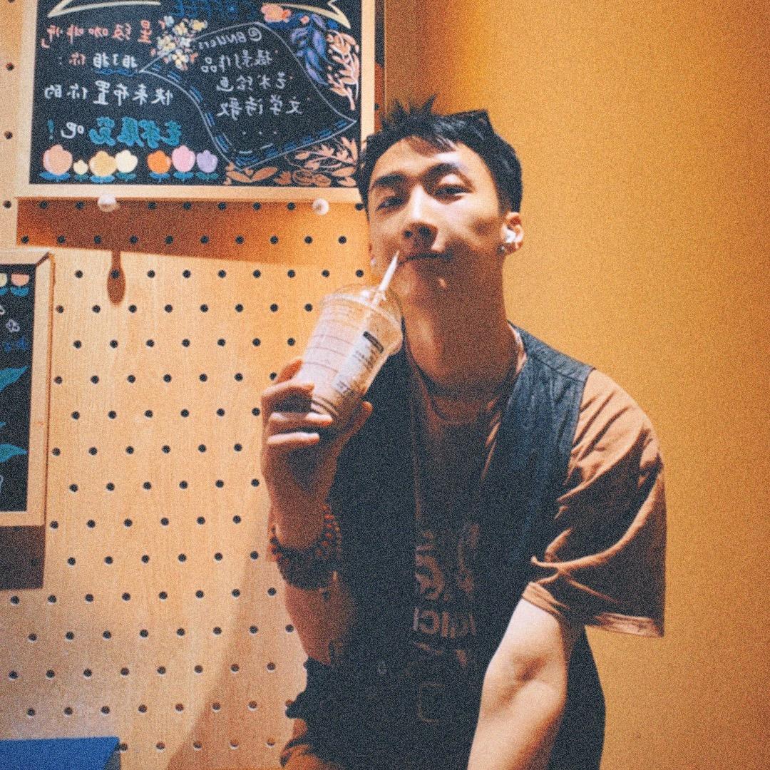 小小纳斯提✨