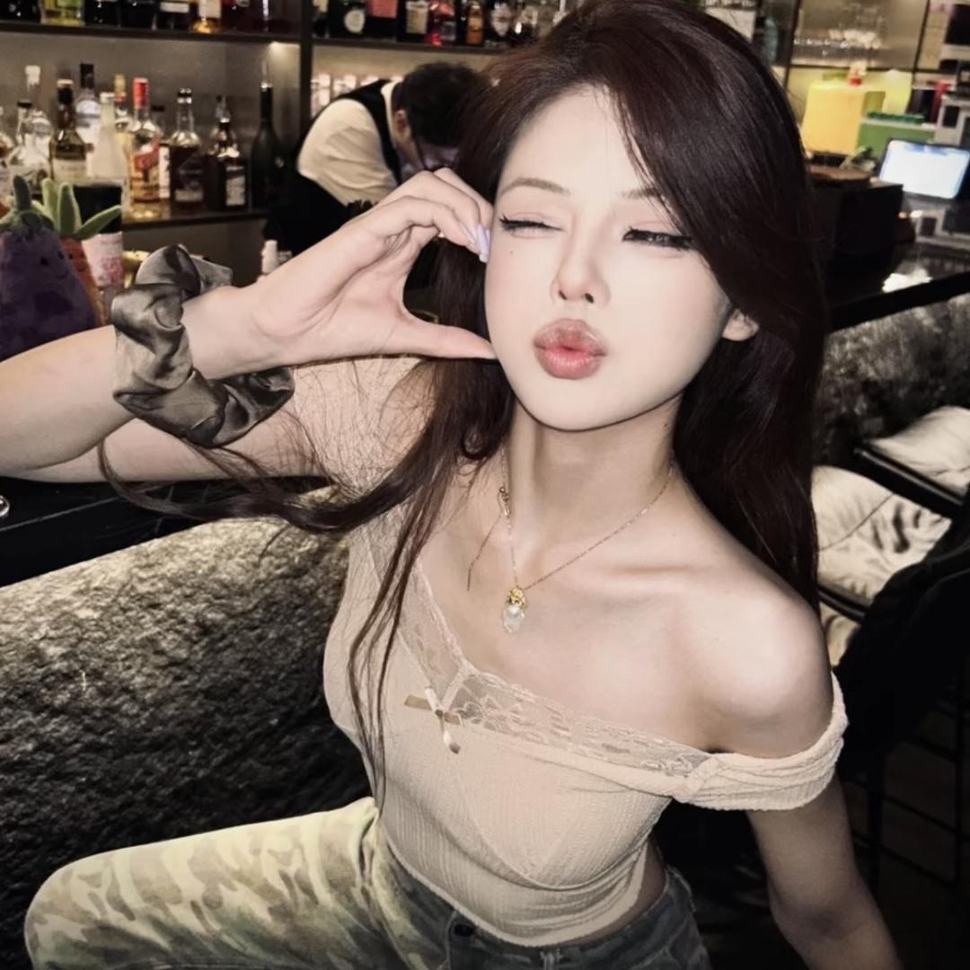 •妻