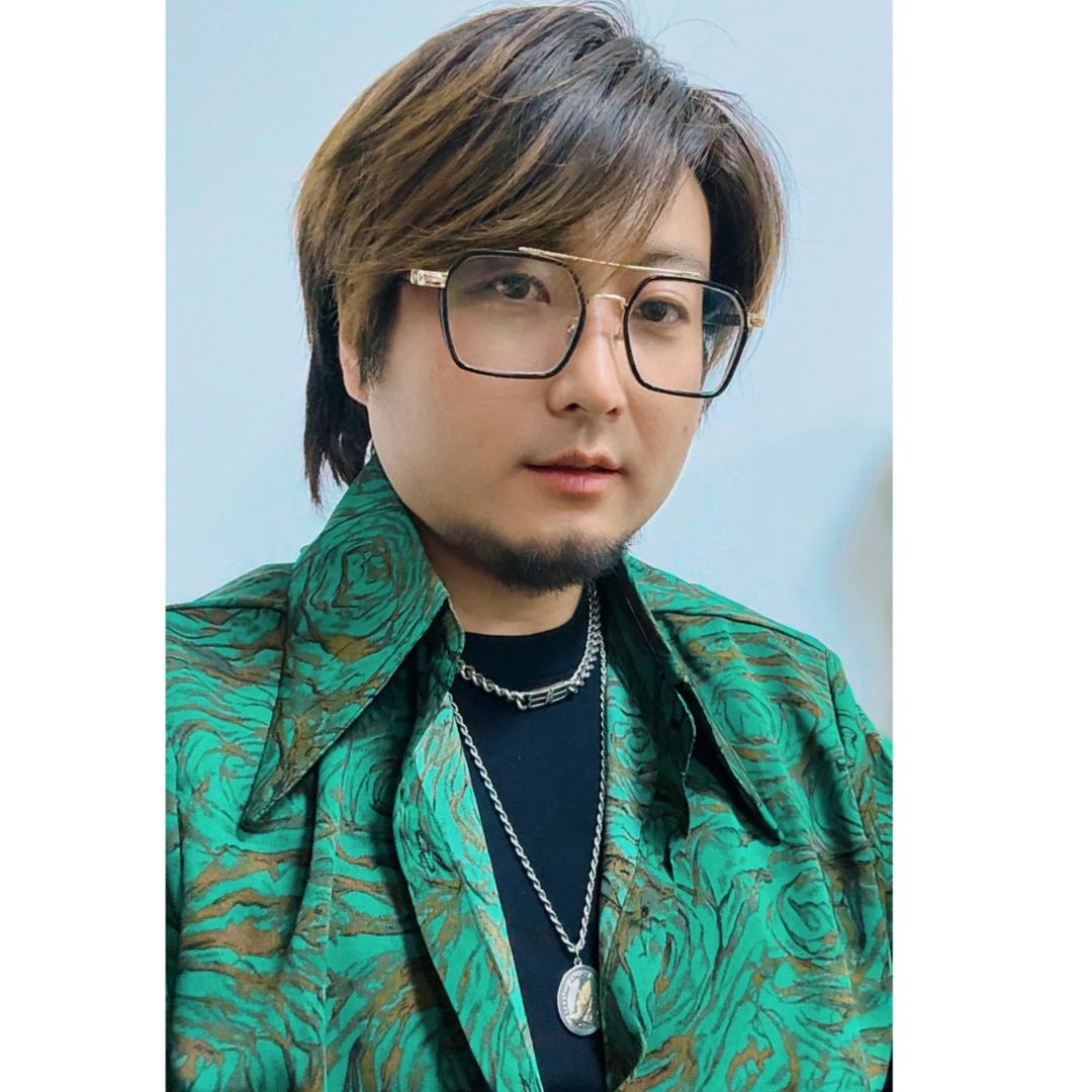 Frank-SM GROUP
