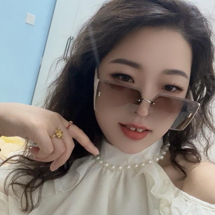 姜小柒