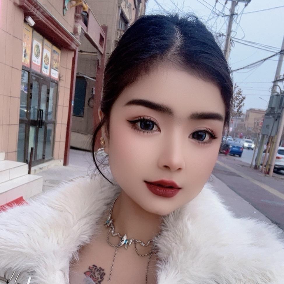 新疆    玛丽