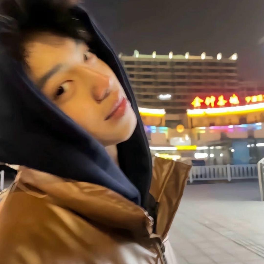 小时候老丑了