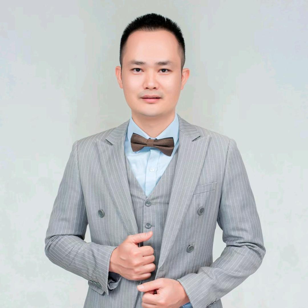 刚哥修指甲包甲