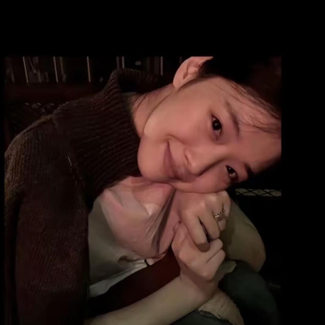 彭莎莎.